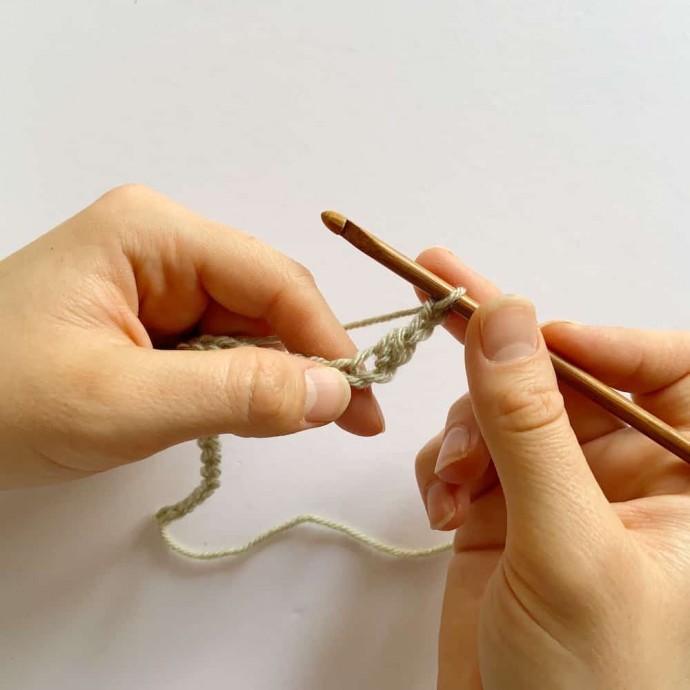 Easy Lacy Wave Crochet Stitch Photo Tutorial