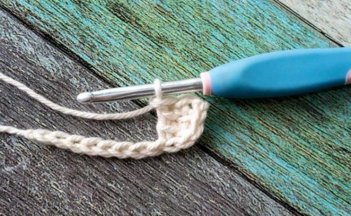 Linked Treble Crochet Stitch Photo Tutorial