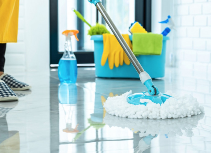 7 Natural Cleaning Recipes for Your Floors