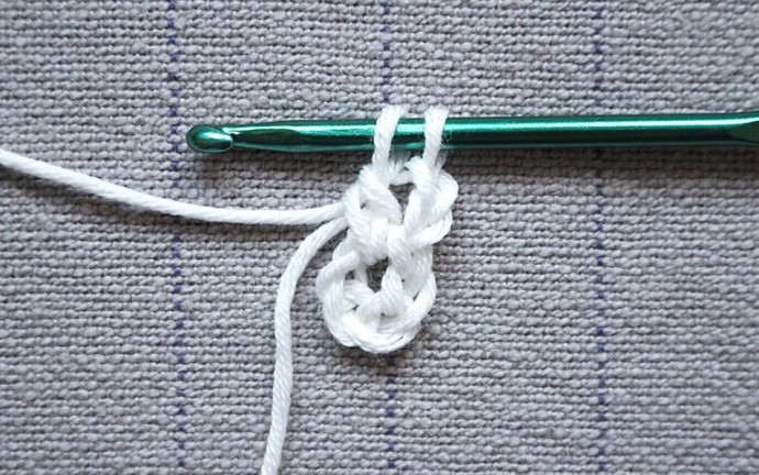 Dally Dahlia Crochet Granny Square Photo Tutorial