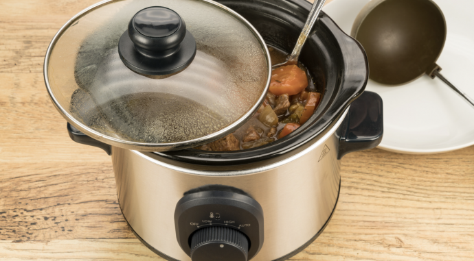 8 Tips to Cook in Crock Pots & Slow Cookers