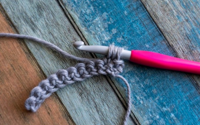 How to Crochet the Uneven Berry Stitch Photo Tutorial
