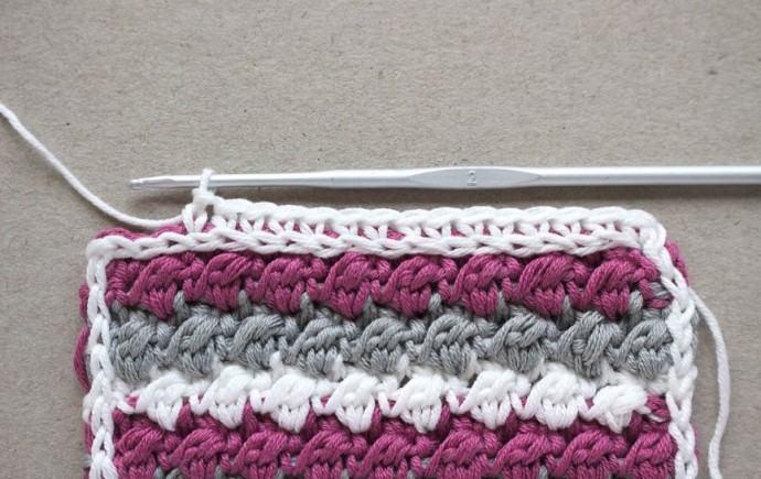 Raspberry Ripple Crochet Square Photo Tutorial