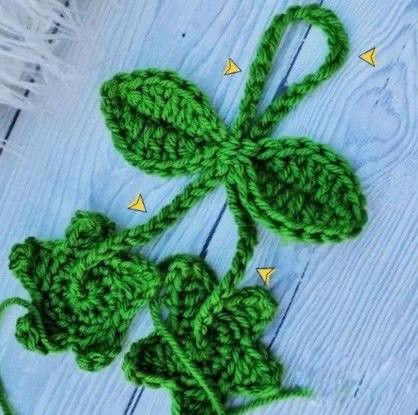 Easy Crochet Rose Bag Charm Pattern