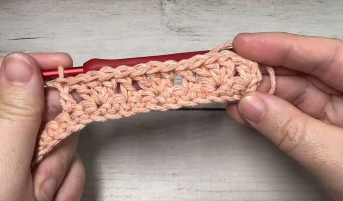 How to Crochet the 3D Twisted Granny Stitch Photo Tutorial