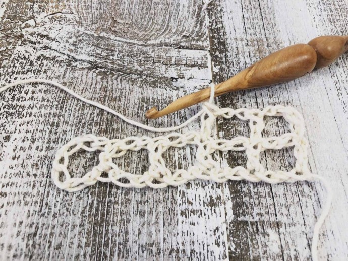 Easy Double Crochet Mesh Stitch Photo Tutorial