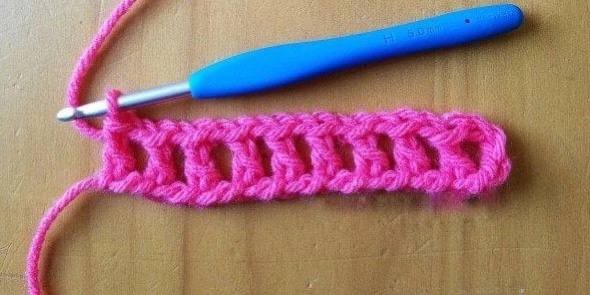 How to Crochet the Offset Filet Net Stitch Photo Tutorial