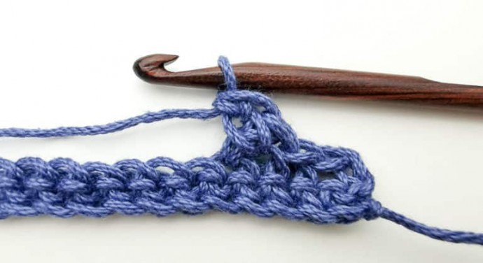 Crossed Stitches and Ripples Crochet Stitch Photo Tutorial