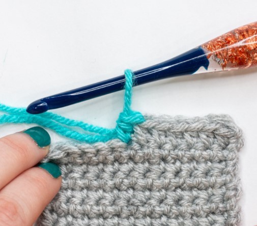 How to Seamlessly Change Yarn Colors in Crochet Tutorial How to Seamlessly Change Yarn Colors in Crochet Tutorial