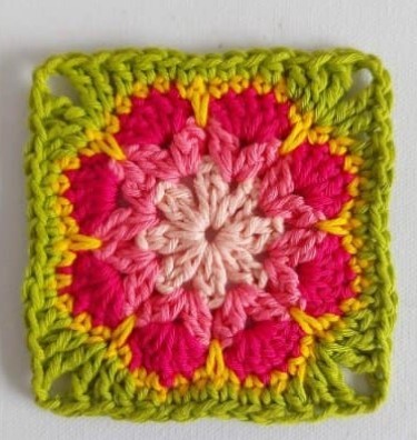 Crochet African Flower Granny Square Photo Tutorial