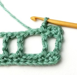 Striped Treble Crochet Mesh Stitch Photo Tutorial