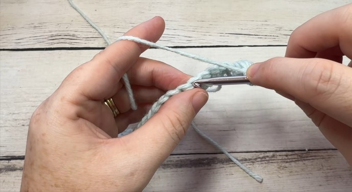 How to Crochet the Slanted Puff Shell Stitch Photo Tutorial