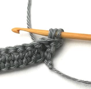 Bars and Zigzag Crochet Stitch Photo Tutorial