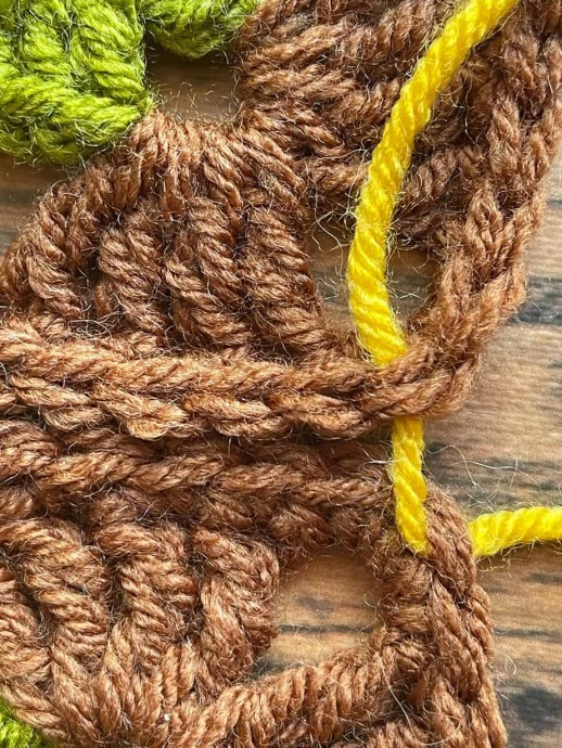 Mattress Stitch Invisible Flat Join in Crochet Photo Tutotial