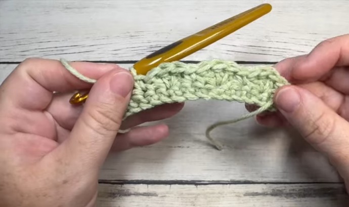 How to Crochet the Wavy Shell Stitch Photo Tutorial