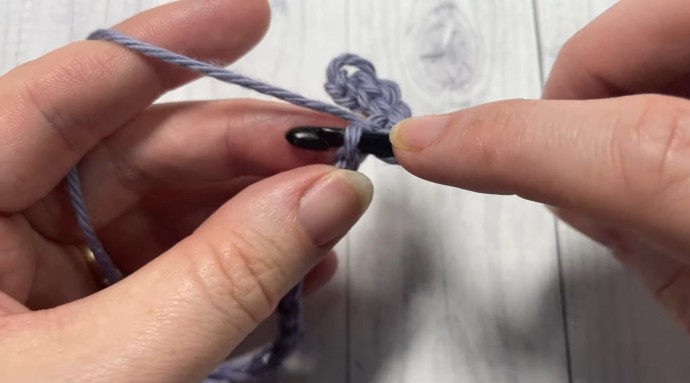 How to Crochet Almond Stitch Photo Tutorial