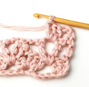 Lacy Cupcake Crochet Stitch Photo Tutorial