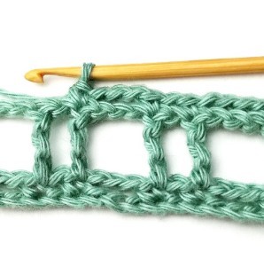 Striped Treble Crochet Mesh Stitch Photo Tutorial