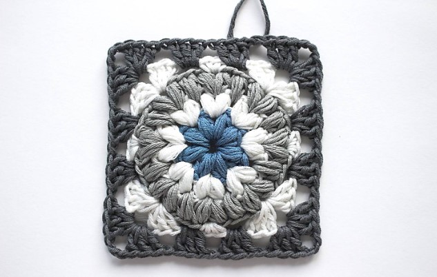 Tripple Puff Crochet Granny Square Photo Tutorial
