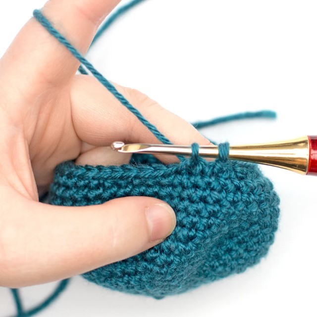 How to Do an Invisible Decrease Photo Tutorial