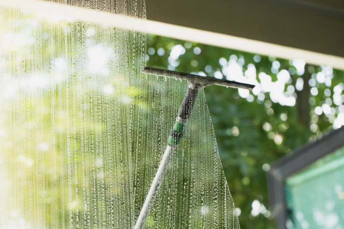7 Cleaning Tricks to Keep Your Glass Sparkling 7 Cleaning Tricks to Keep Your Glass Sparkling