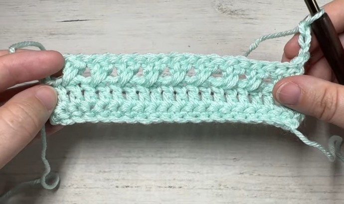 How to Crochet the Crossed Lines Stitch Photo Tutorial