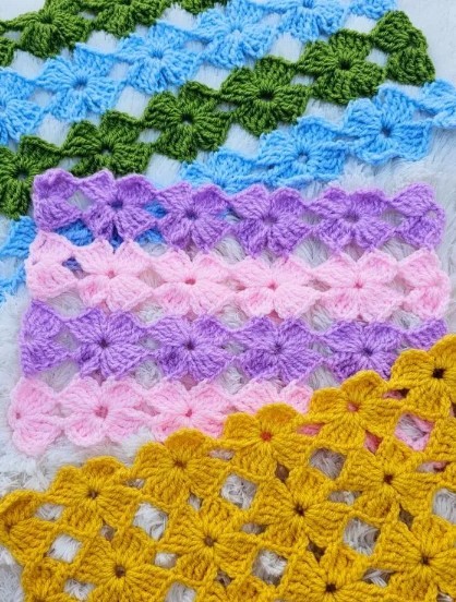 Crochet Linked Flowers Stitch Photo Tutorial Crochet Linked Flowers Stitch Photo Tutorial