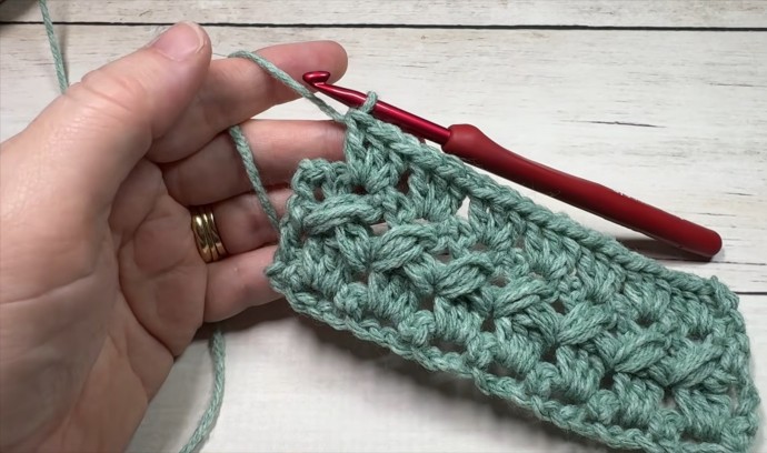 How to Crochet the Crossed Cluster Puff Stitch Photo Tutorial