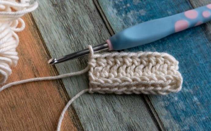 Half Double Crochet in Third Loop Only (Flat and Round) Photo Tutorial