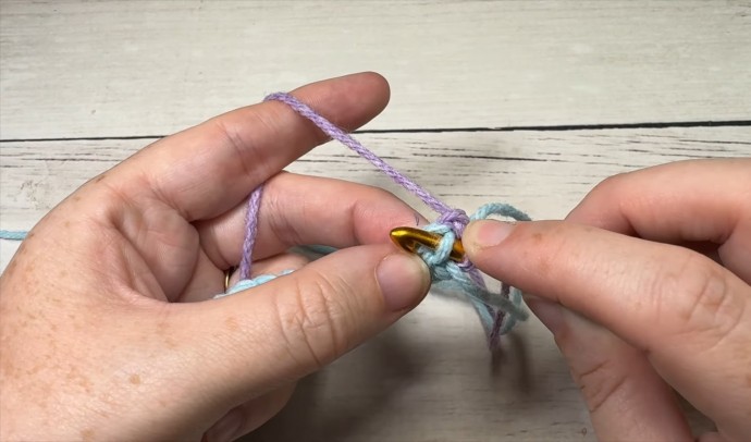 How to Crochet the Three Colour Ribbing Photo Tutorial