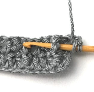 Bars and Zigzag Crochet Stitch Photo Tutorial