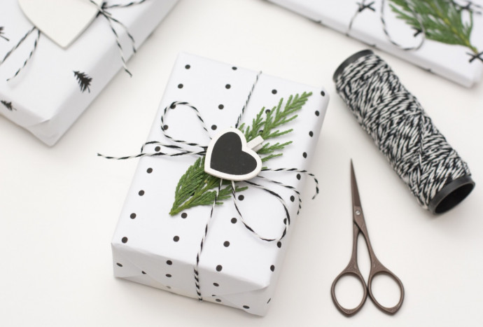 8 Genius Gift Wrapping Hacks That Will Simplify Your Holidays