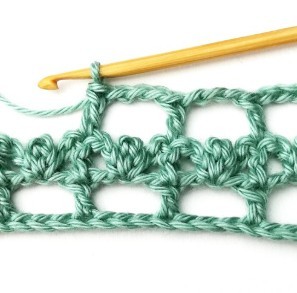 Lacy Aligned Picot Crochet Stitch Photo Tutorial