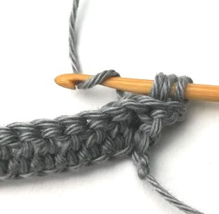 Bars and Zigzag Crochet Stitch Photo Tutorial