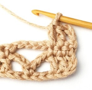 Lacy Stacked Bows Crochet Stitch Photo Tutorial